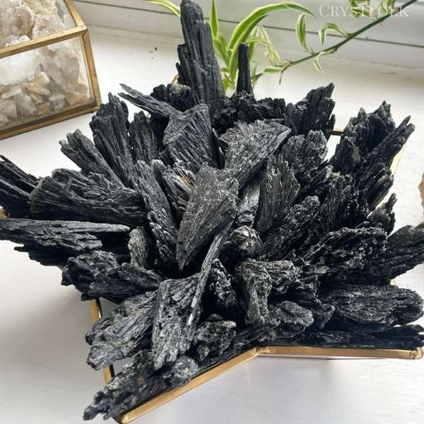 black kyanite crystal meaning