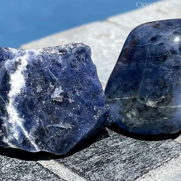 dark blue crystal meaning