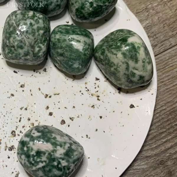 green jade crystal meaning