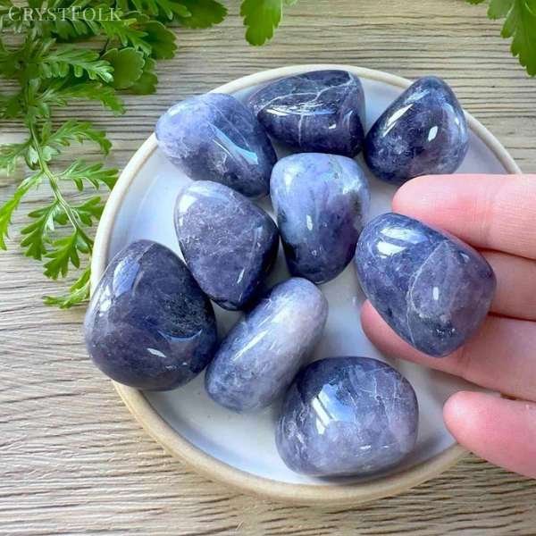 iolite crystal meaning