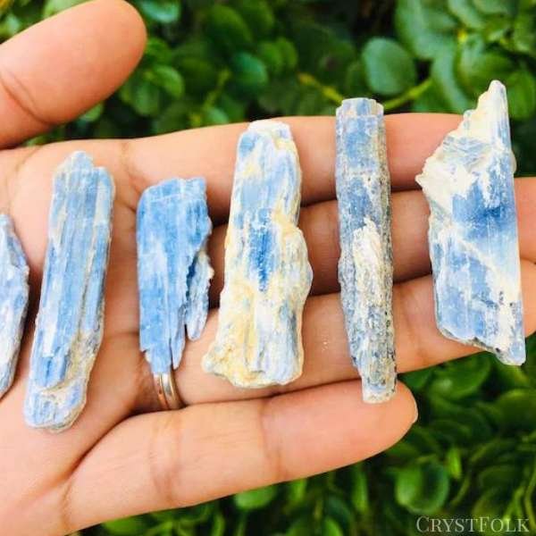 kyanite crystal meaning