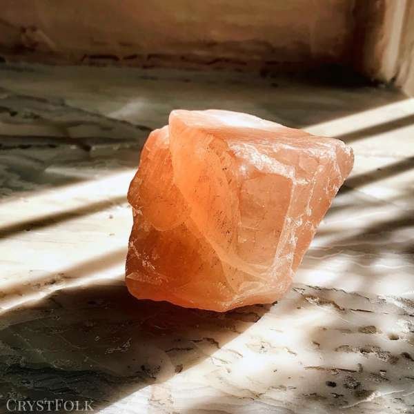 peach moonstone crystal meaning