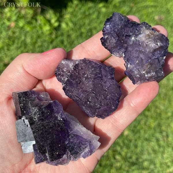 purple fluorite crystal meaning