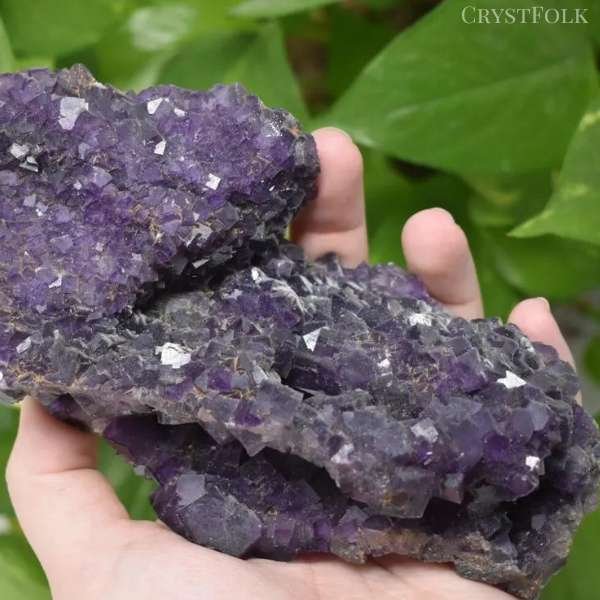 purple fluorite crystal meaning