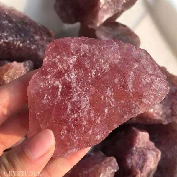 strawberry quartz crystal meaning